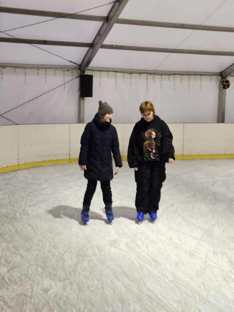 Klasy trzecie na łyżwach